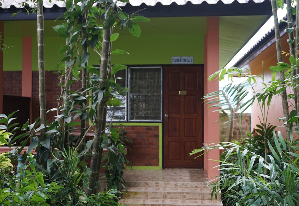 Nam Jhum Resort