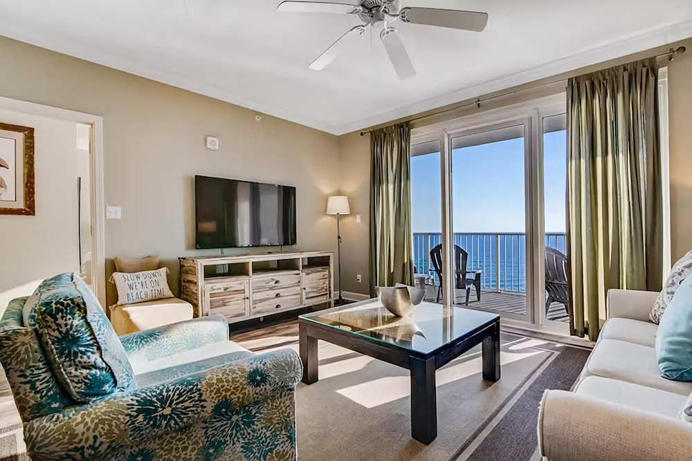 Grandview East 1002