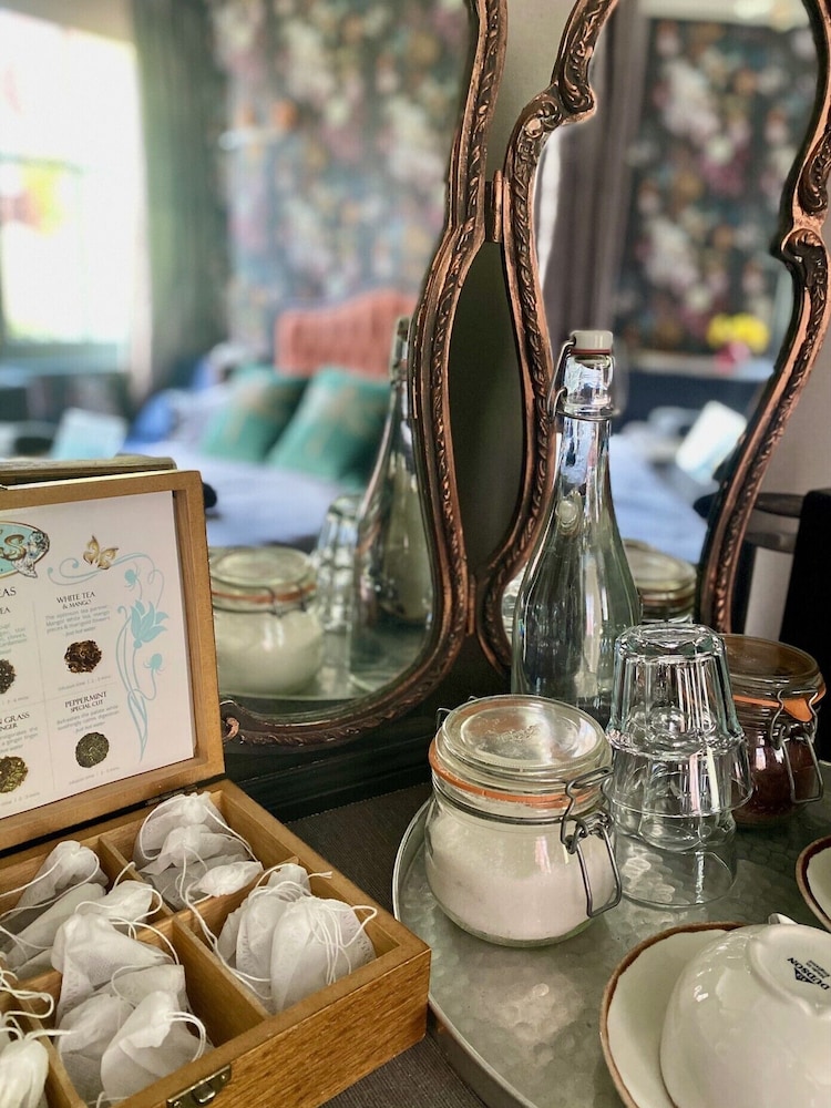 The Poplars Boutique