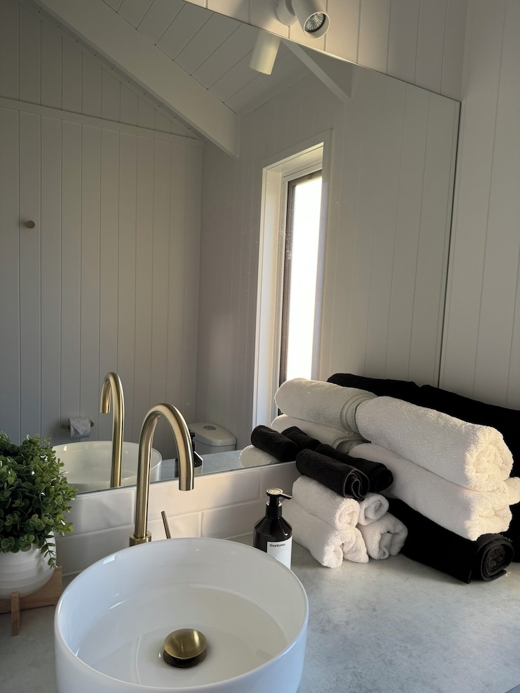 Kingdom Cottages