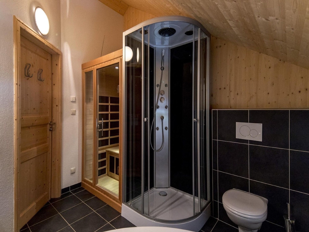 Attractive Chalet on the Slopes