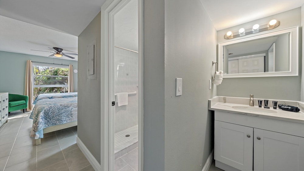 Beach Haven 2 Bedroom Condo