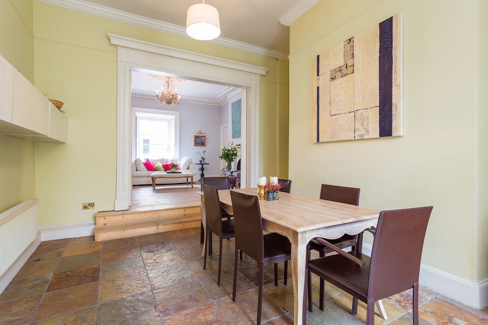 James Joyce Suite - hiphipstay