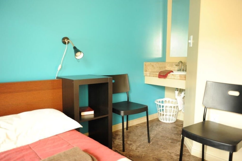 Camelot Inn at Honeyville - Property Image 14
