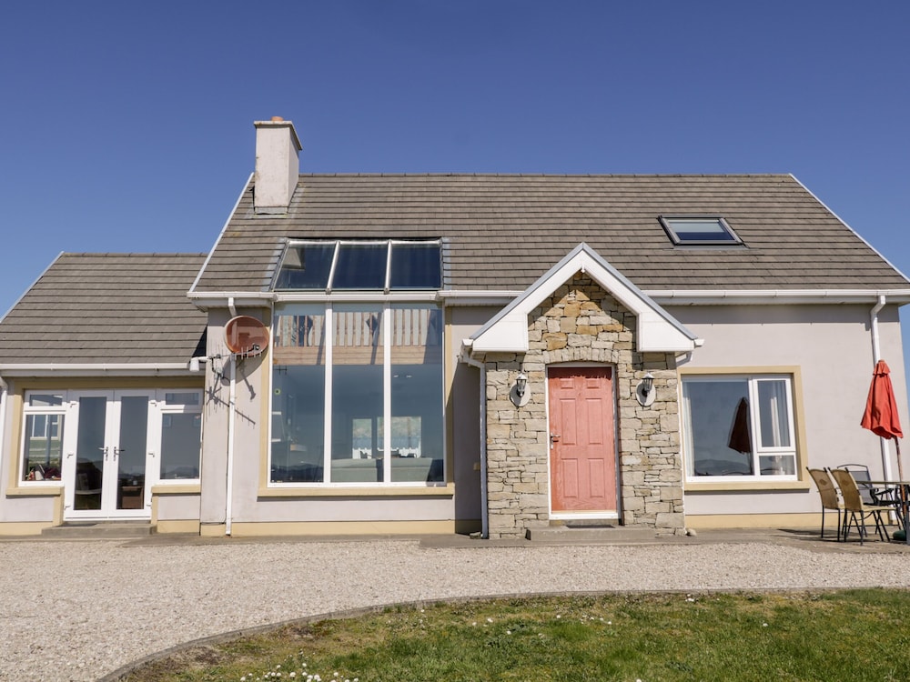 Inverbeg Cottage 2
