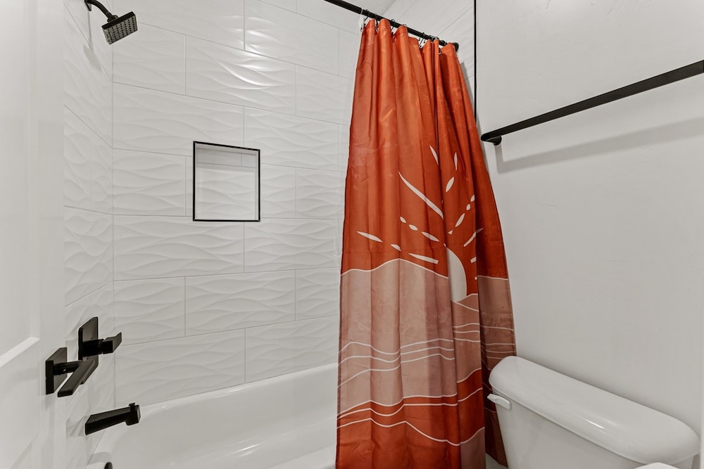 Desert Jewel With Private Gym And Pool 4 Bedroom Townhouse