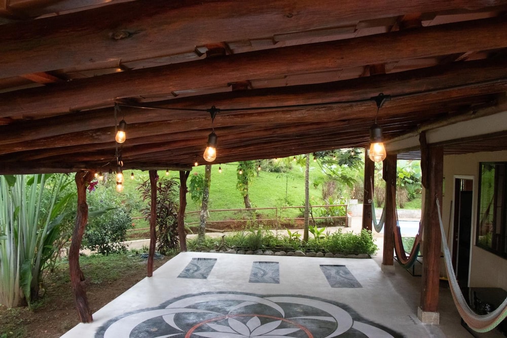 Valley of Dreams Eco Lodge Room