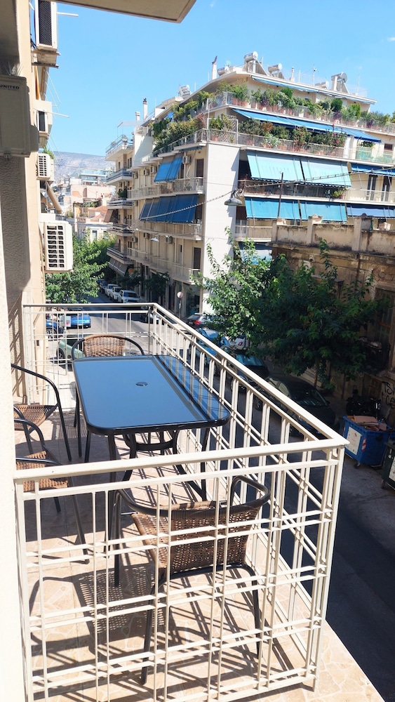 Comfortable Apartment in Acropolis photo 1