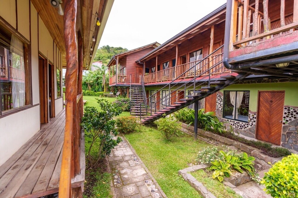 Hotel Pensión Santa Elena - Image 1