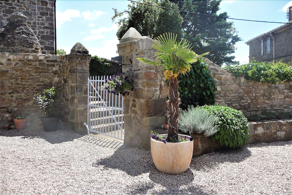 Chateau d'Olmet Guesthouse