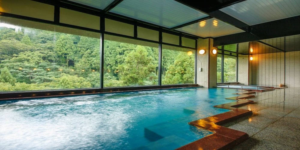 Yamanaka Spa Hanatsubaki