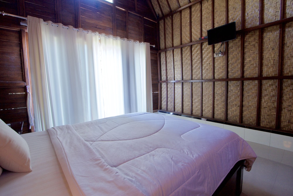 Adi Bungalow Nusa Penida view 5