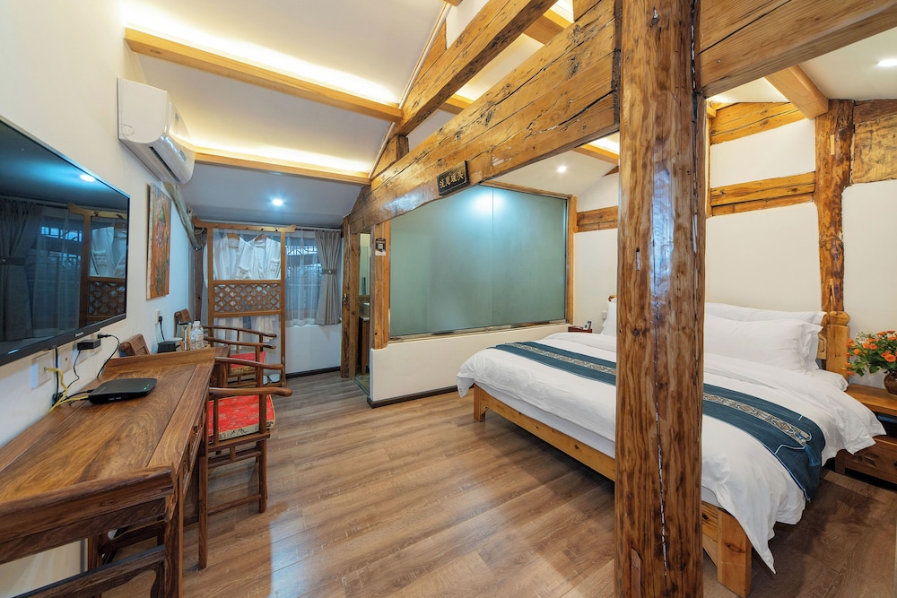 Yiyuan Snow Mountain View Historical Naxi House - Lijiang Old Town Mufu branch