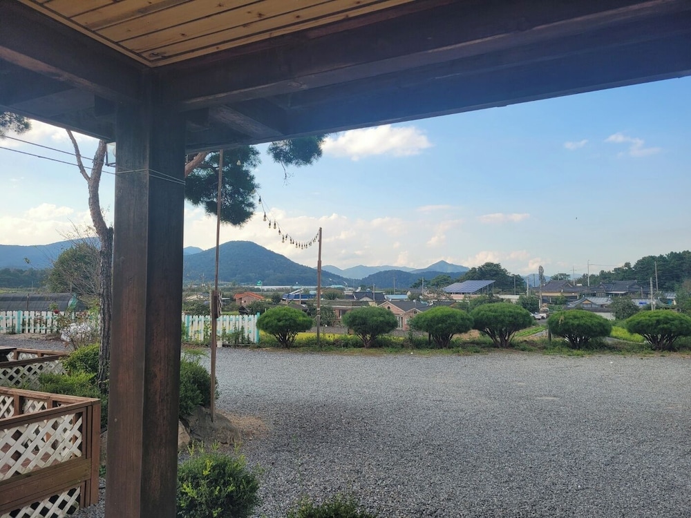 Gyeongju West Namsan Hanok Pension