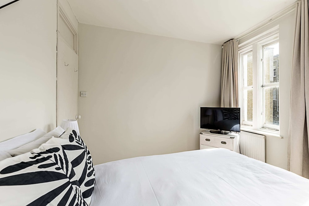 Notting Hill Charm Apartment
