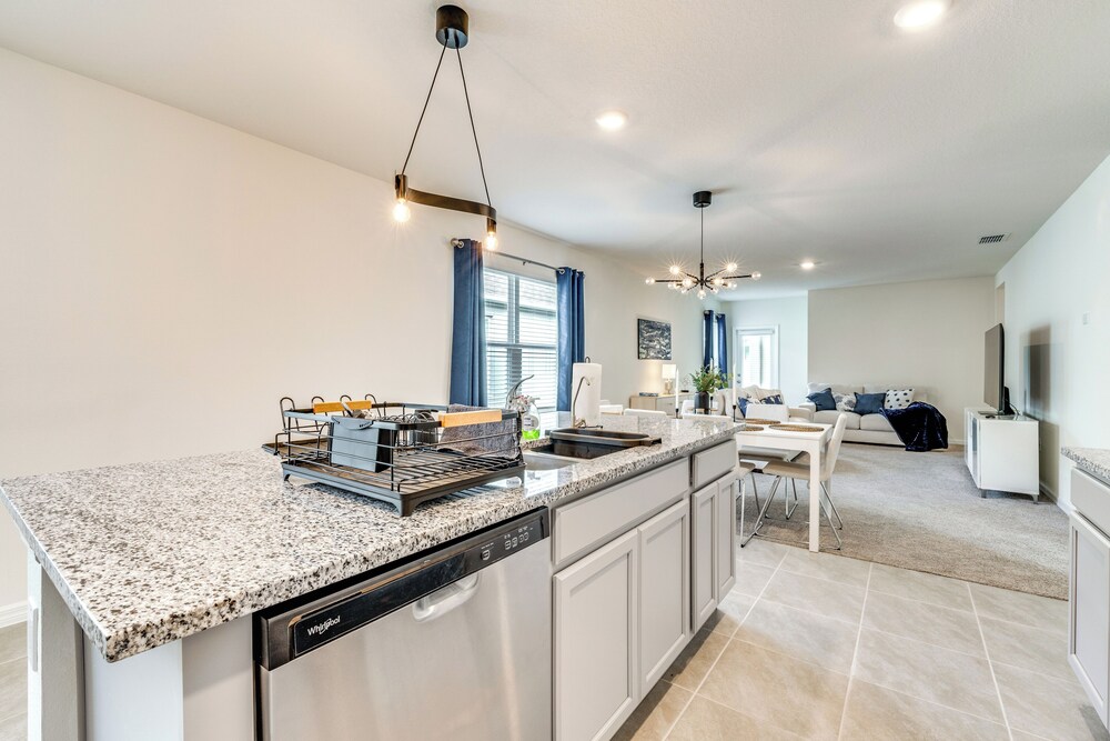 Playground Access: Winter Haven Getaway w/ Patio!