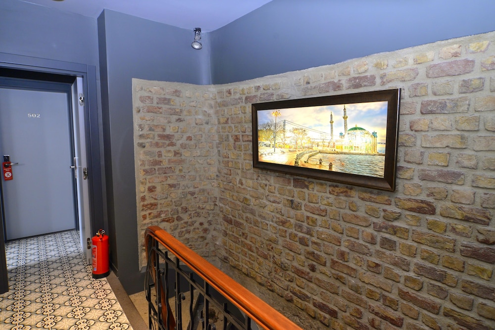 Pera Luna Residence - Özel Sınıf - Image 73