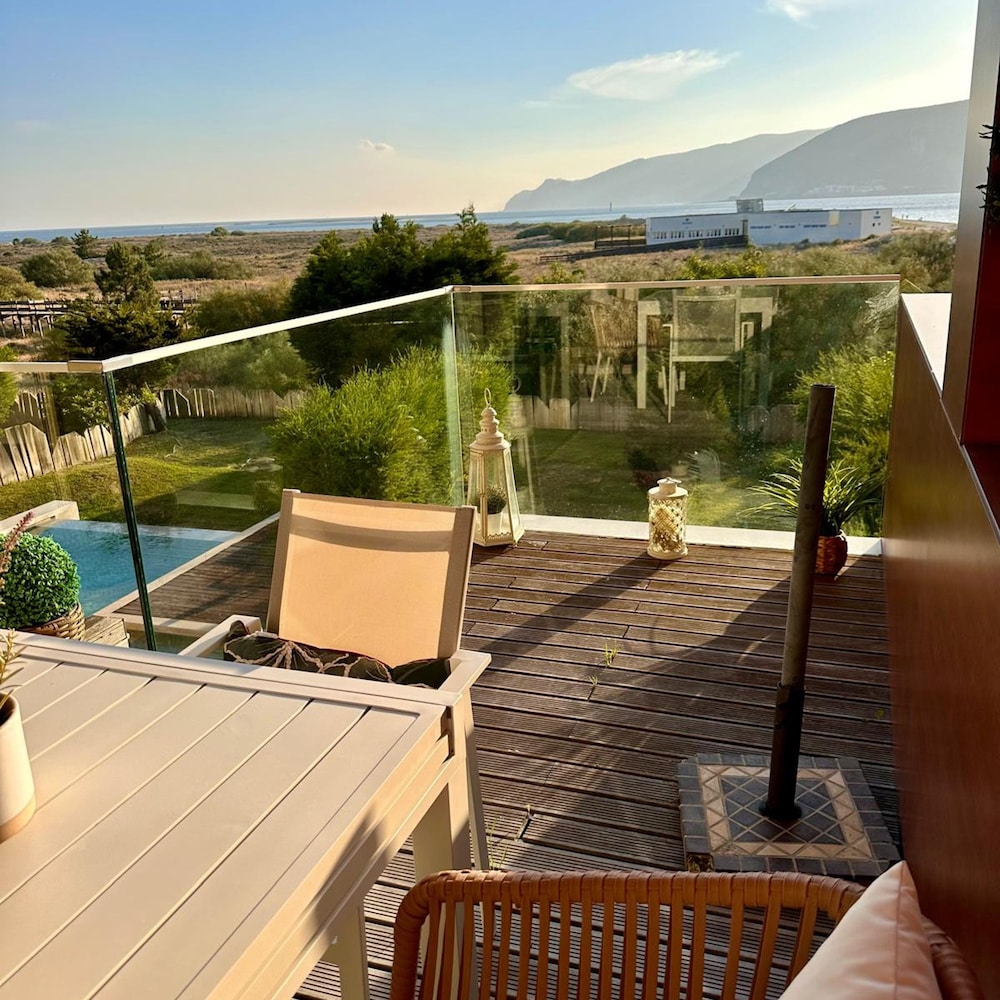 Tr ia Amazing Seaview Apartment