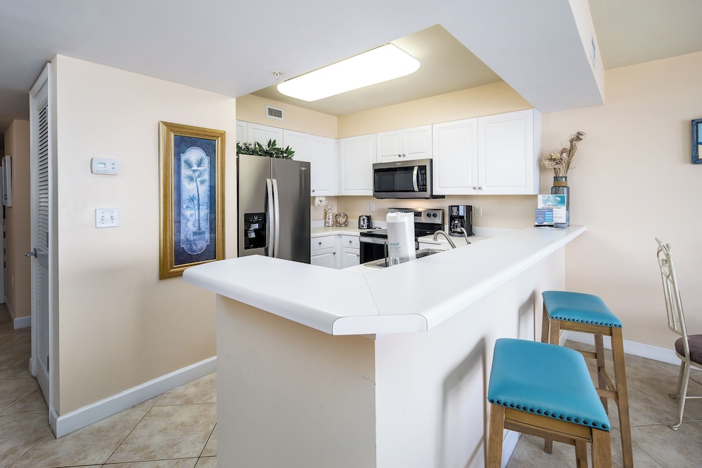 Pelican Isle 412 by Brooks and Shorey Resorts