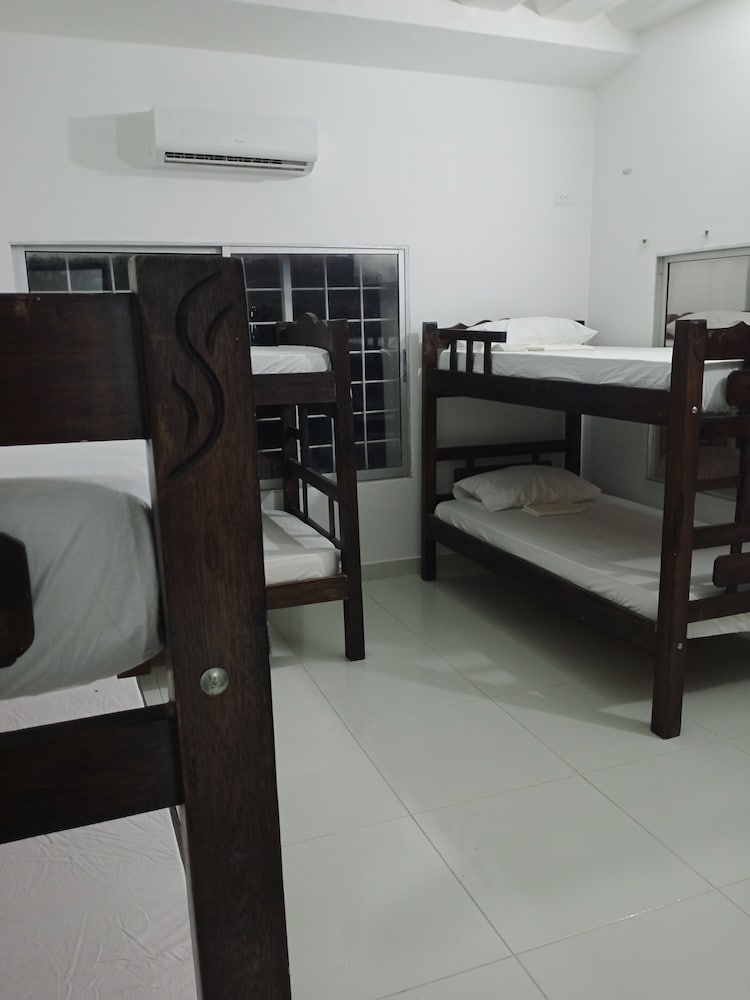 Mirador Beach Hostel