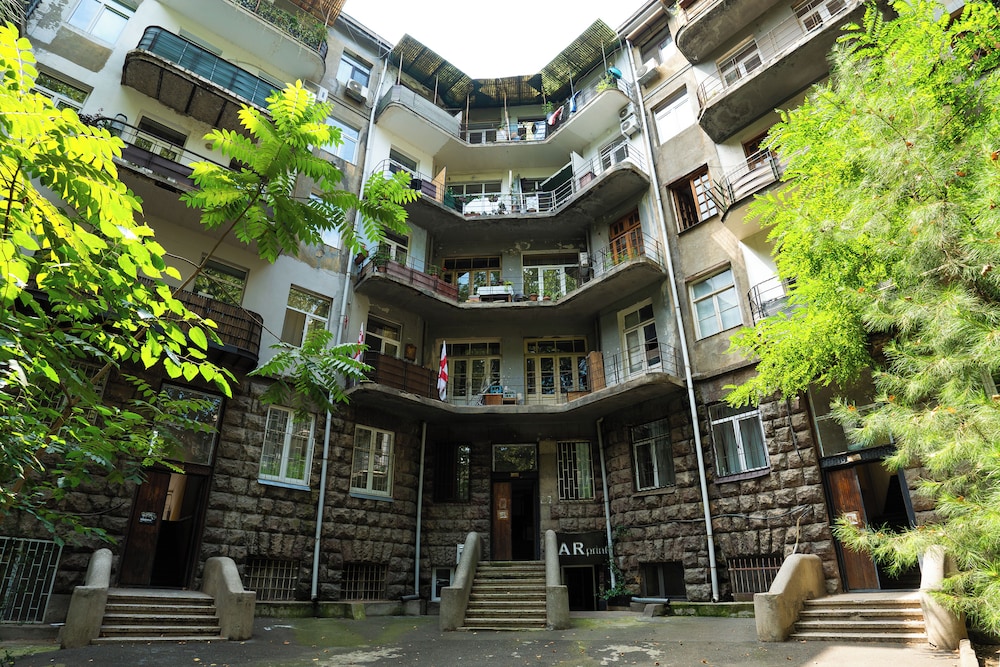Hidden History - Modern Split-Level