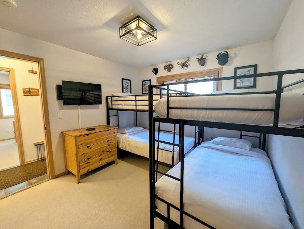 Cinnamon Ridge C114