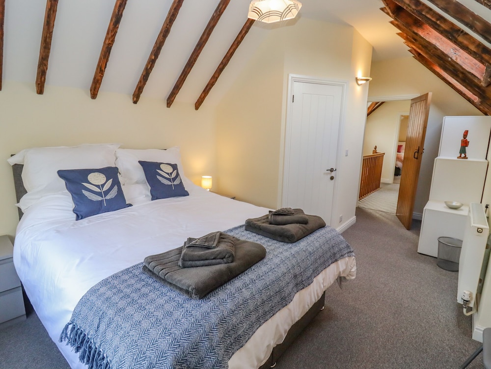 Holly Cottage