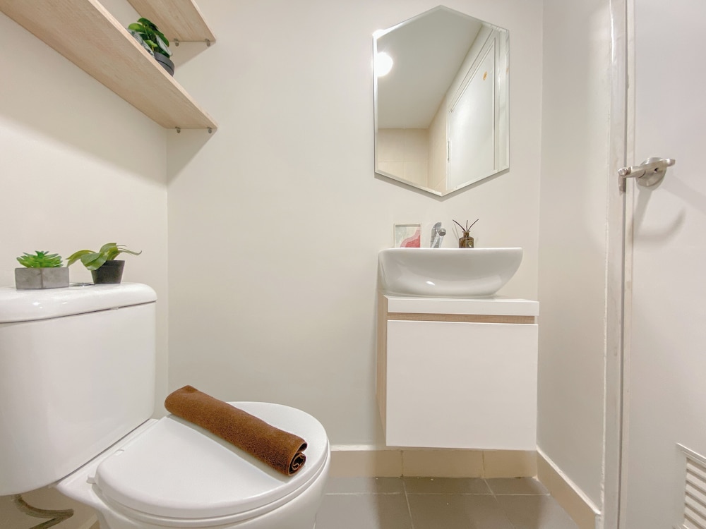 Best Deal And Homey Studio At Meikarta Apartment
