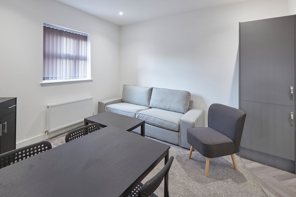 Host Stay Apartment 2 Loftus view 5