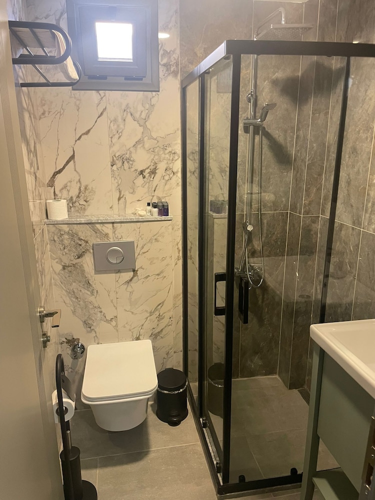 Grand Cennet Beach Hotel