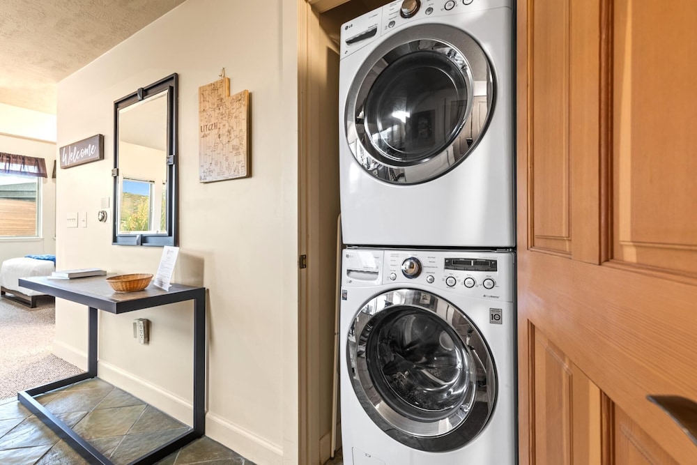 KBM Resorts Crestview Condos Spacious Condo Near Olympic Park With gas Fireplace, Year-round Pool, hot Tub, City Wide Shuttle Access. Cvc-308b