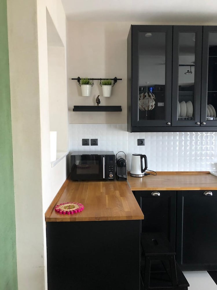 Luxurious Apartment With big Balcony Best Location