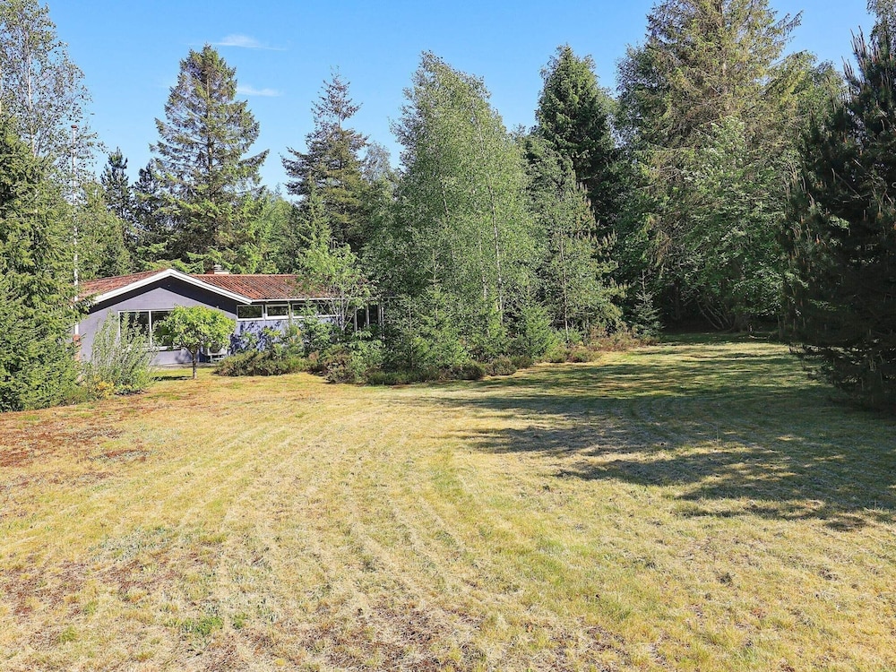 6 Person Holiday Home in Hojslev