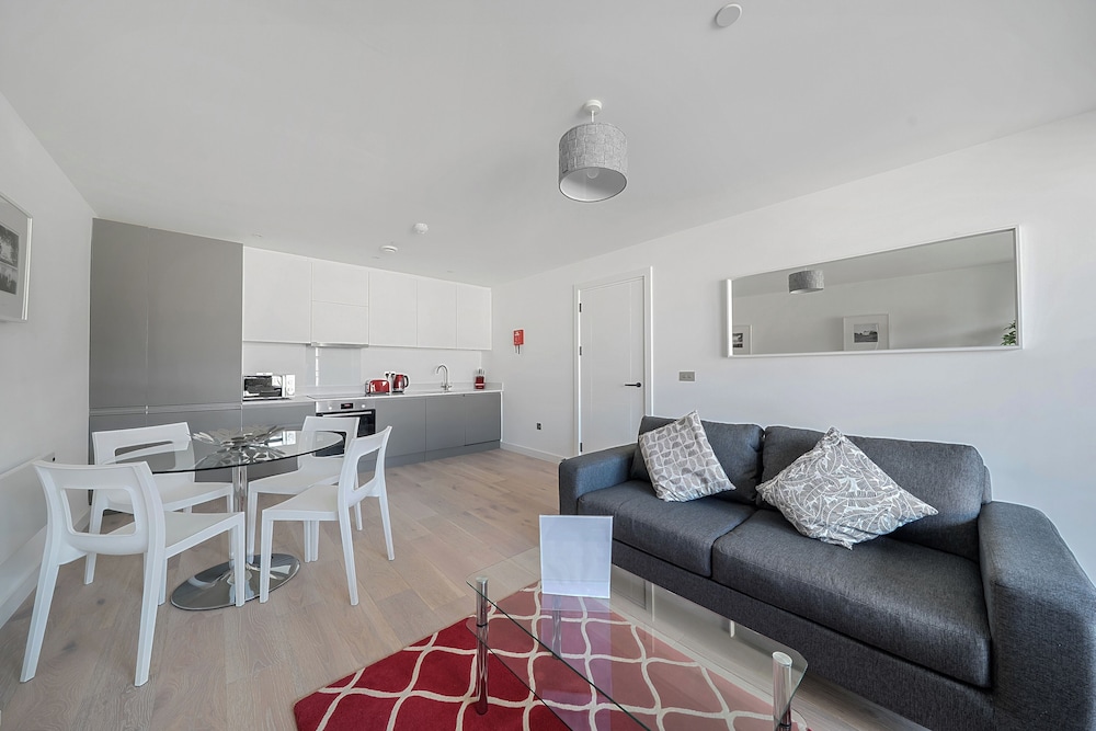 Roomspace Apartments -Caroline Street