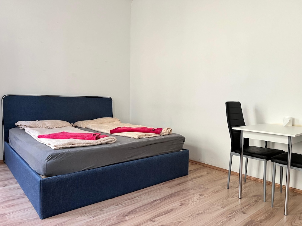 Spacious 4BR Stay Vienna for Families