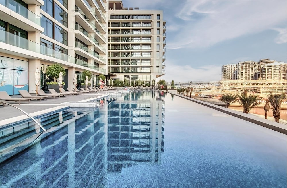 Elite LUX Holiday Homes - Dubai Creek Oasis 2BR Luxe w Burj View