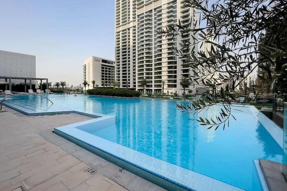 Wonderful Apartments in Icon Bay