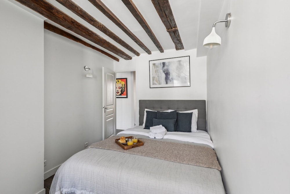 Cozy 2BR Near Parc Monceau & Opera