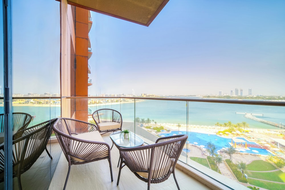 Tiara Residences - Mint Stay