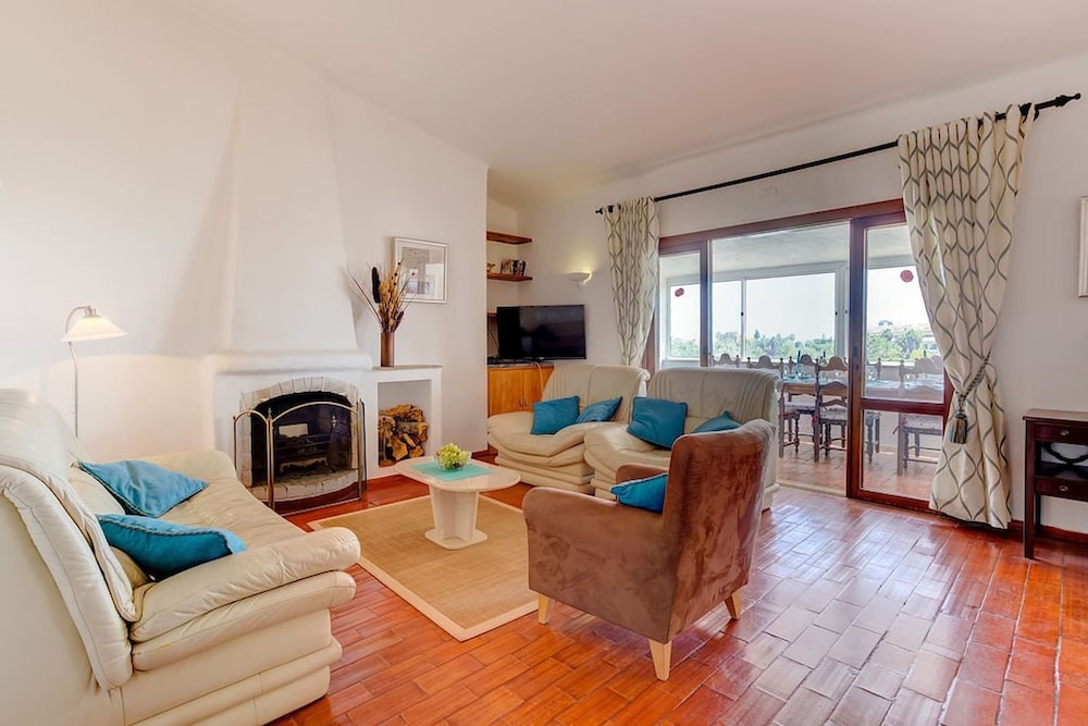 Villa Vale Verde 5 Bedroom Villa 10 min Walk to