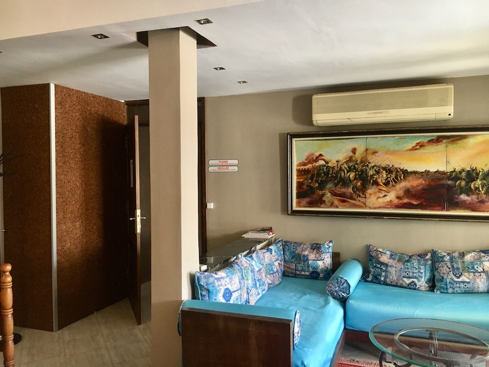 lounge
