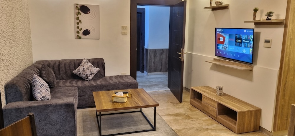 Unique 2bedroom at Abdoun 001
