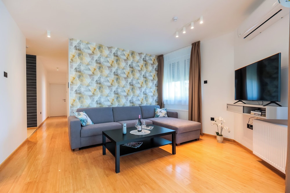 TESLA Residence Subotica