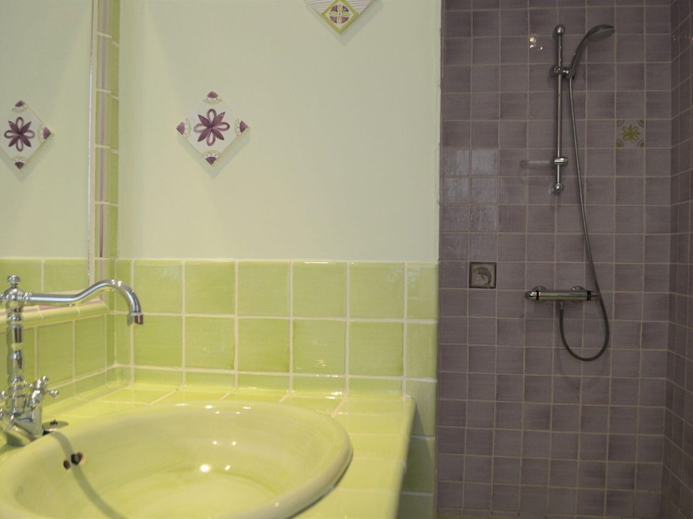 House in Montfort-sur-argens With Garden