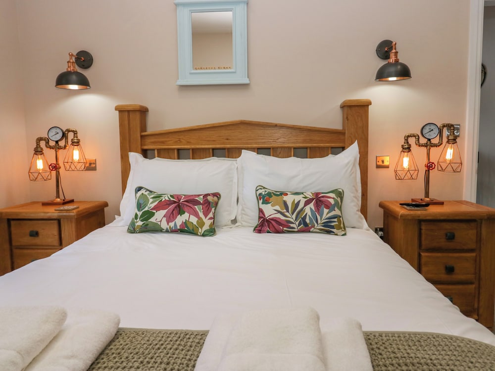 Elderflower Lodge