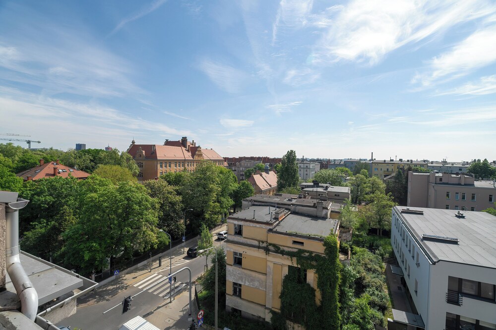 Cosy Studio Close to the Park by Renters view 2