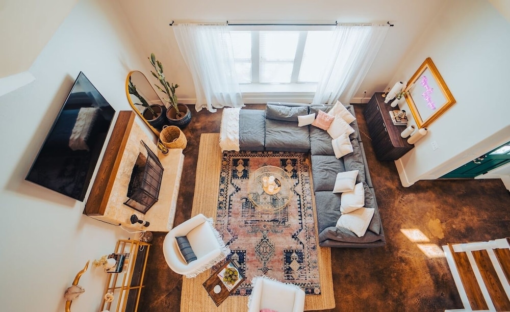 Acorn Haus