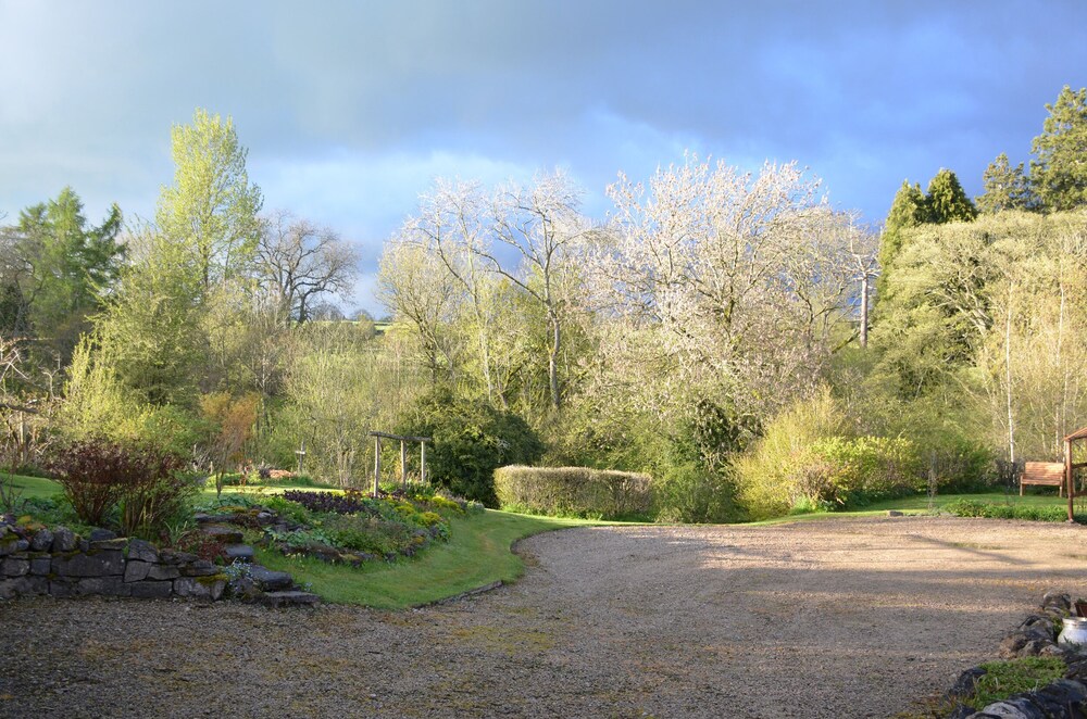Green Farm Stables
