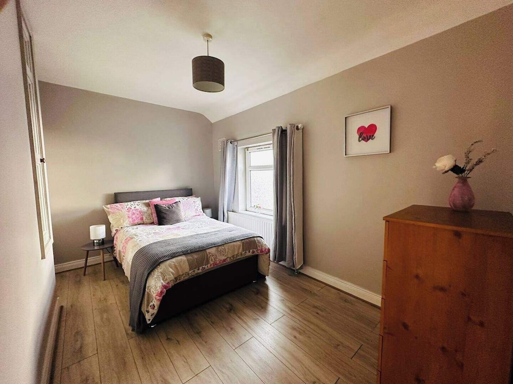 Belfast Gaeltacht Quarter - 2 Beds - Sleeps 4