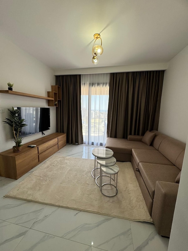 Riverside Life Residences